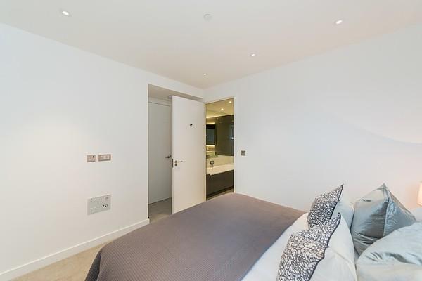 Apartment in London - View 5