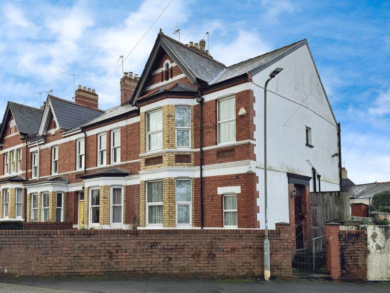 A Wonderful Traditional Bay Fronted & Spacious Home. Clifton Road, Newport - View 2