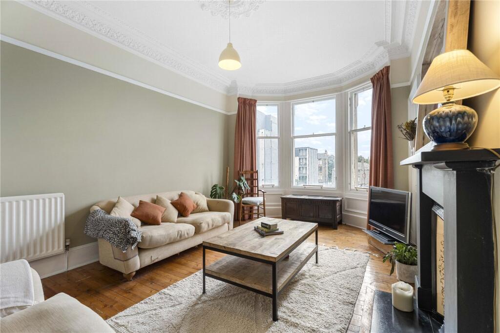 Main image of property: 140/2 Dundas Street, New Town, Edinburgh, EH3 5DQ