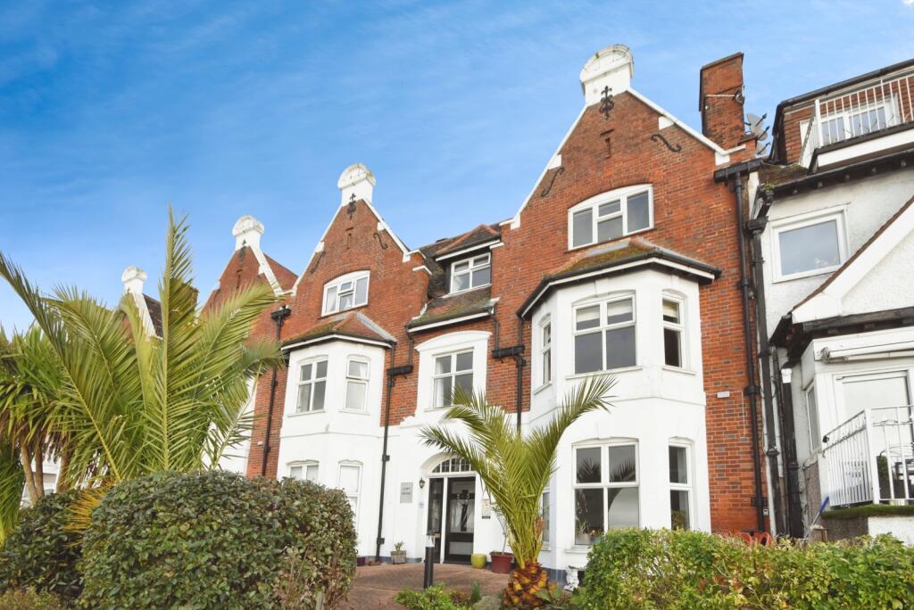 Main image of property: Shorefield Gardens, Westcliff-on-Sea, Essex, SS0