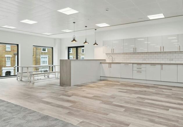 Kitchen 2.jpg