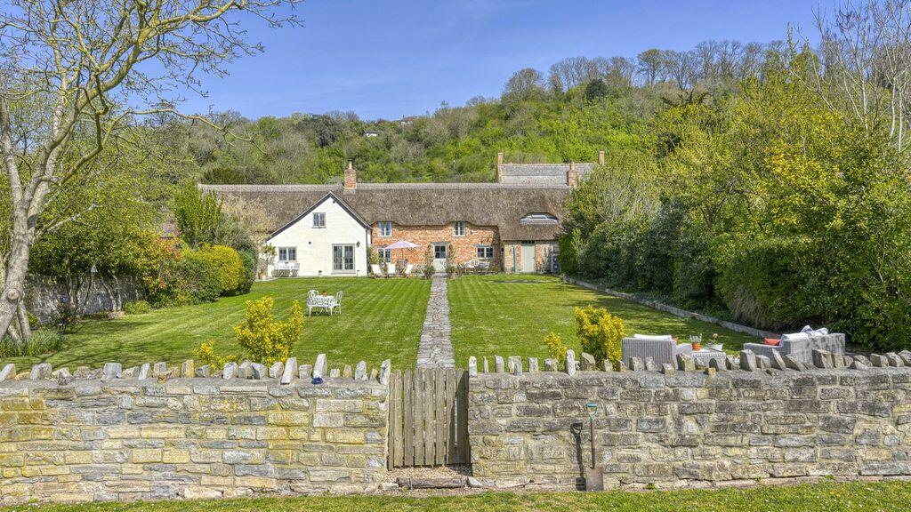 Main image of property: Immaculate Grade ll listed former farmhouse with annexe and c.5 acres 
