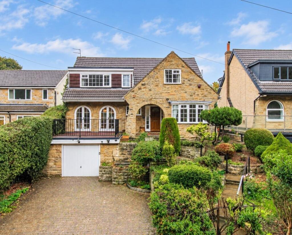 4-bed detached on Hill Top Road, Newmillerdam, Wakefield, £895,000