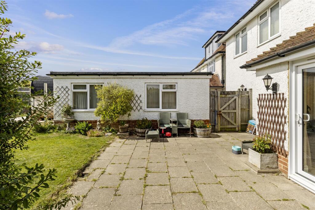 House in Eastbourne, East Sussex - View 4