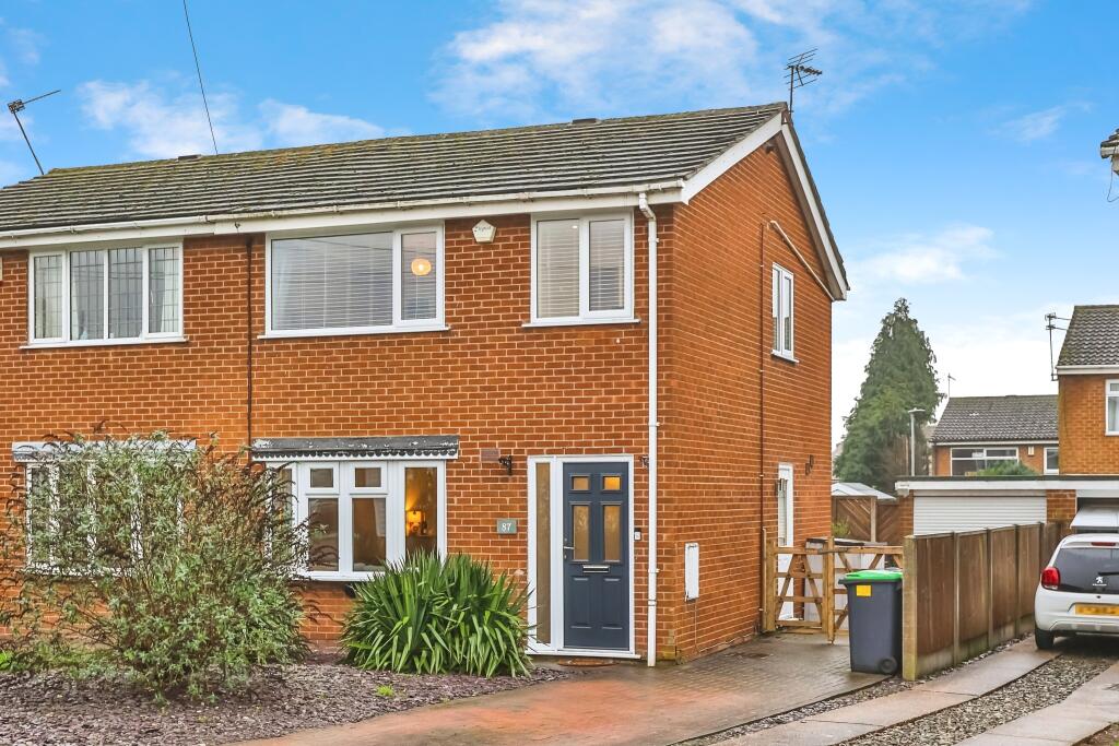 Main image of property: Polperro Way, Nottingham, NG15