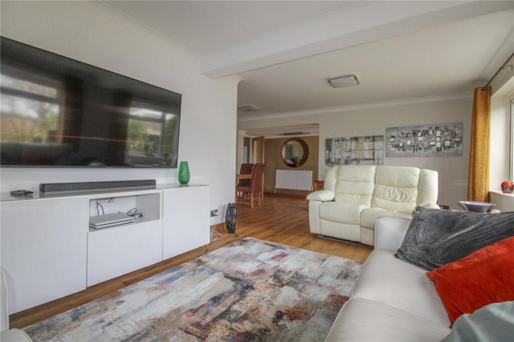 House in Swindon, Melksham - More