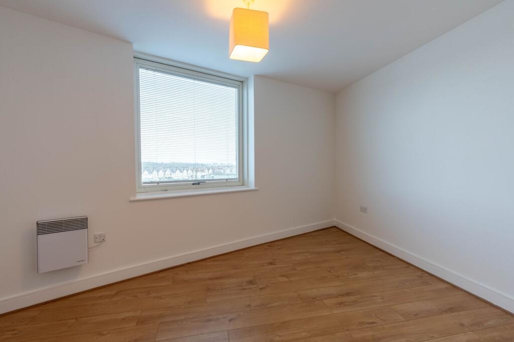 Apartment in Gillingham, Medway - View 4