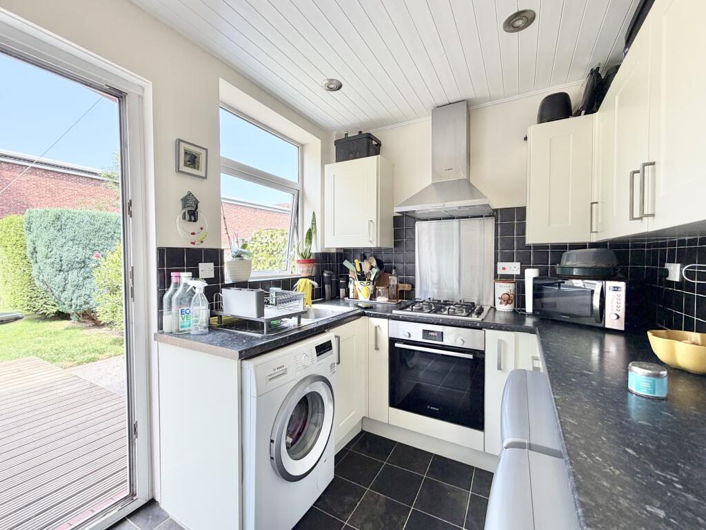 Sefton Road, Sale, Trafford photo 4