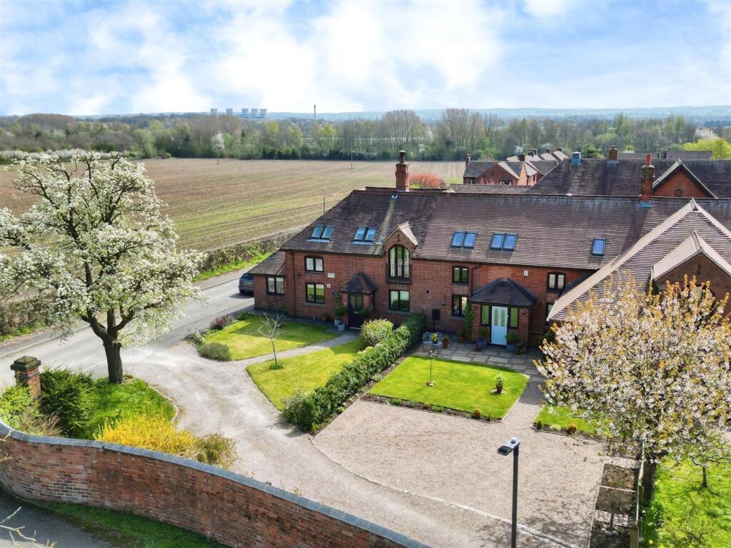 Main image of property: Risborrow Close, Etwall, Derby