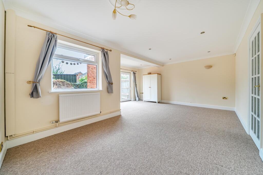 House in Vale of White Horse, Caldecott, Abingdon on Thames - More