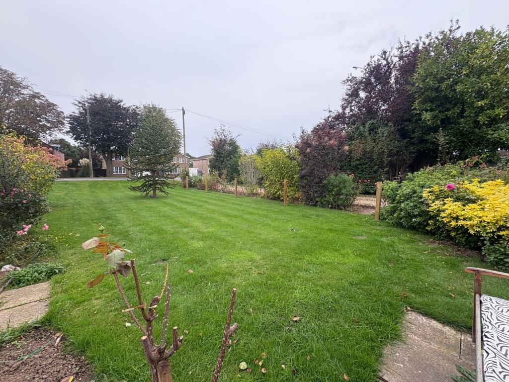 High Road, Whaplode, PE12 photo 5