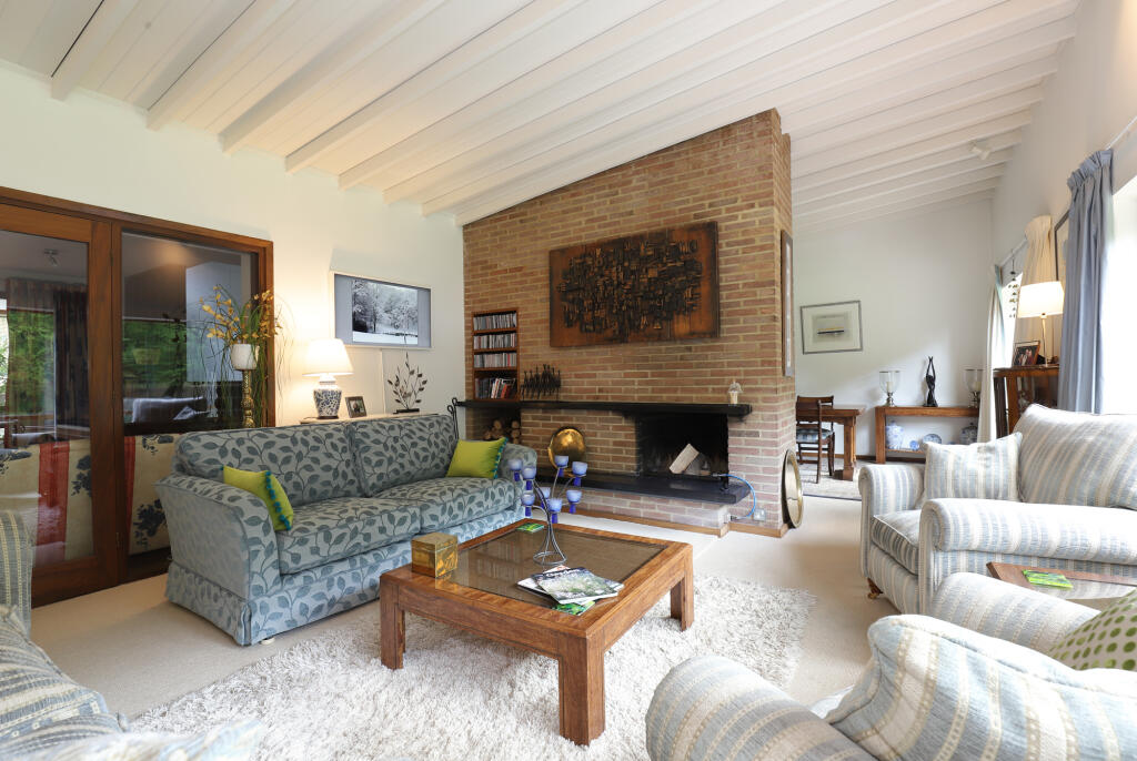 House in Southampton - View 5
