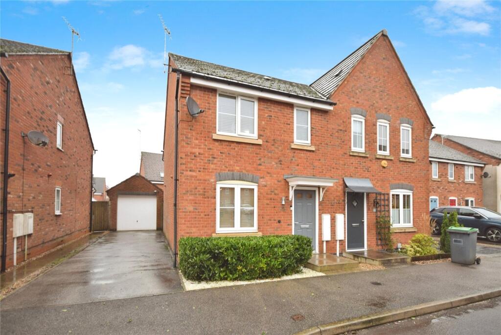Main image of property: Sylvan Avenue, Kirkby-in-Ashfield, Nottingham, Nottinghamshire, NG17