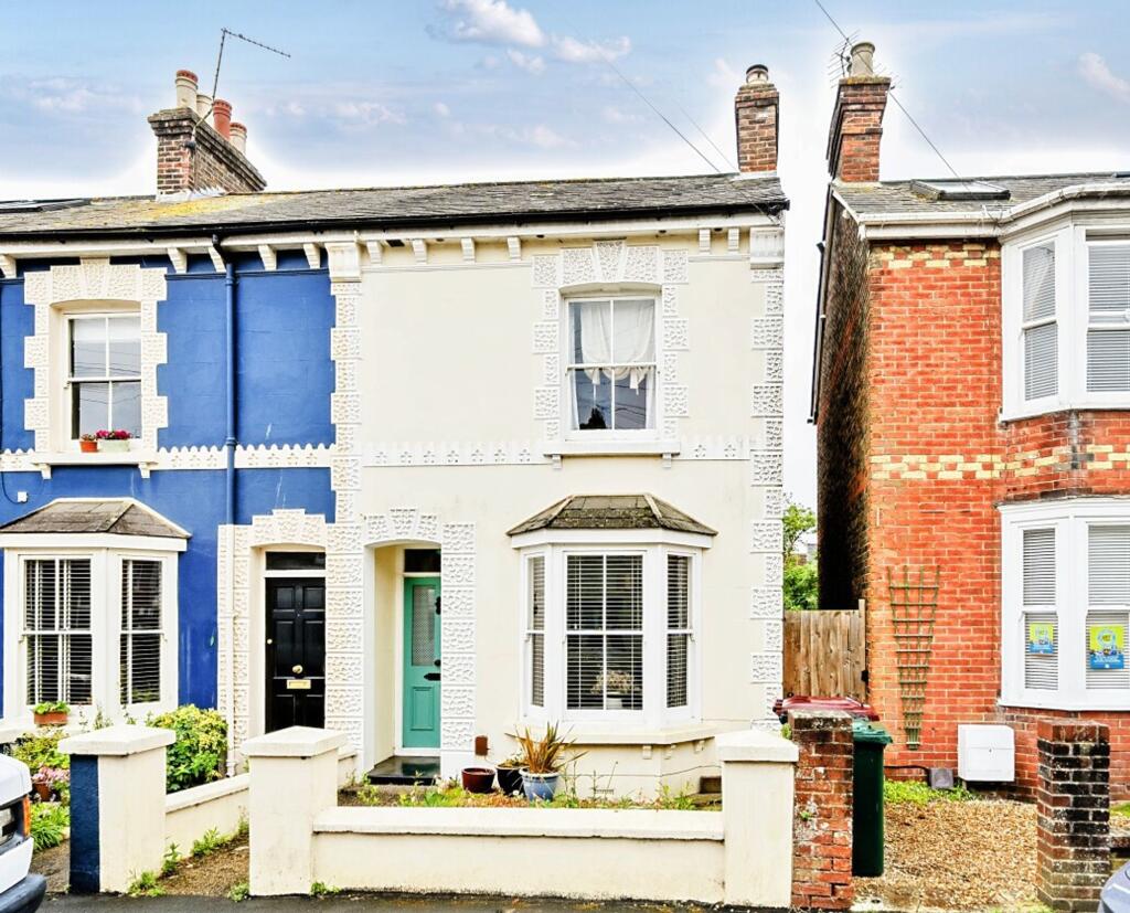 2-bed terraced on Grove Road, Chichester, PO19, £415,000