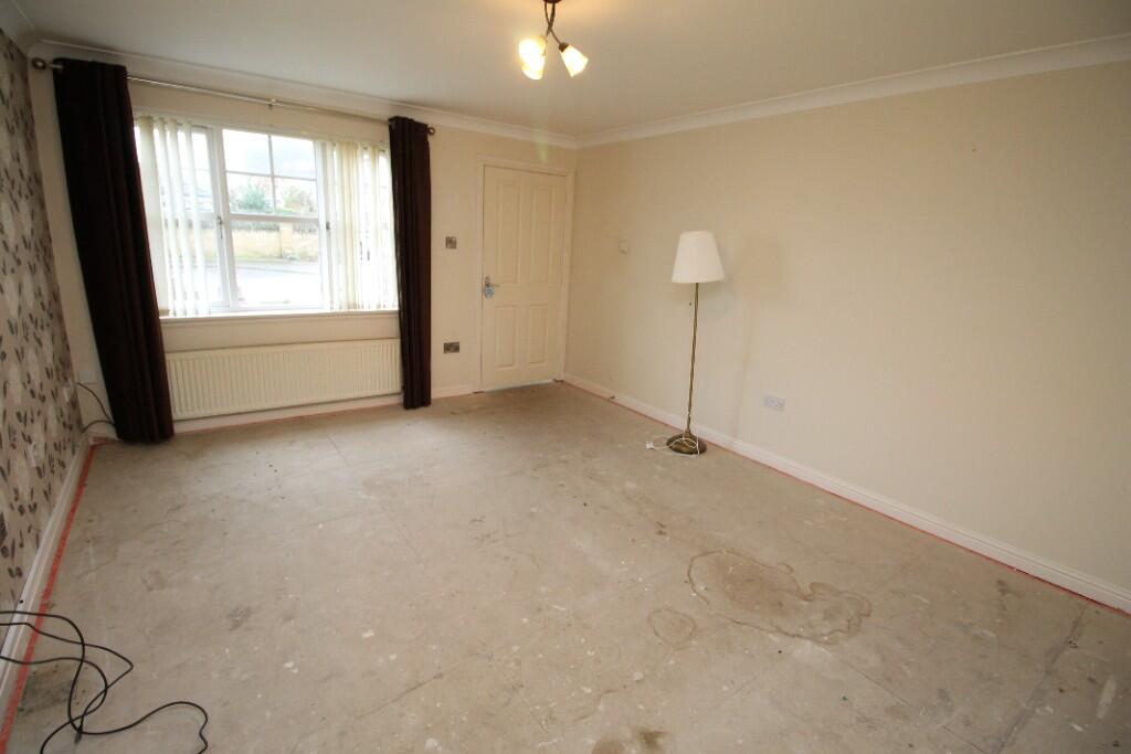 Cruikshanks Court, Denny, Stirlingshire photo 2