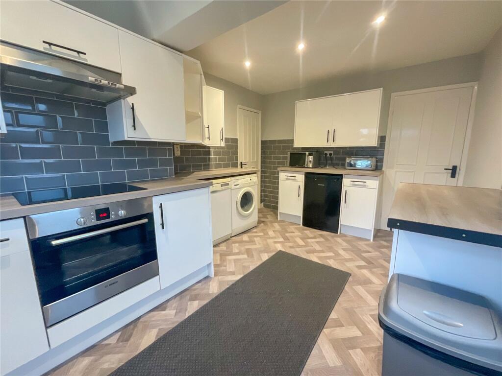 House in Tamworth, Staffordshire - View 4