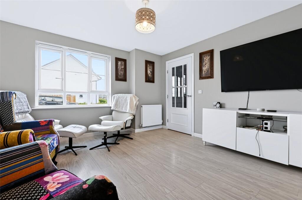 House in Perth - View 2