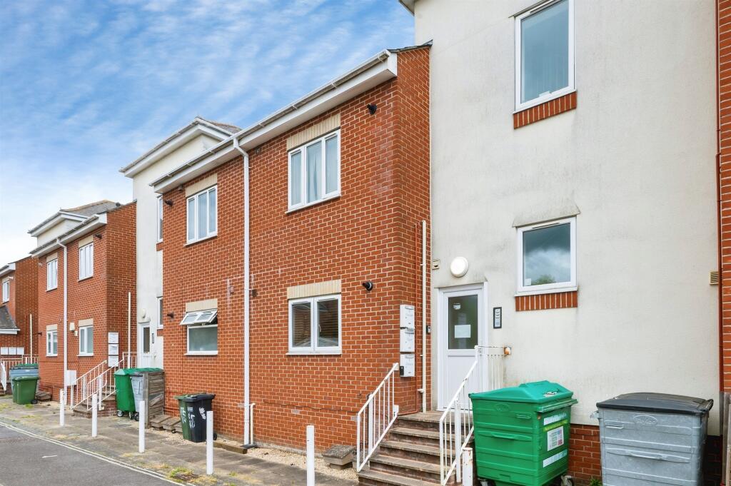 Main image of property: Hanns Way, Eastleigh