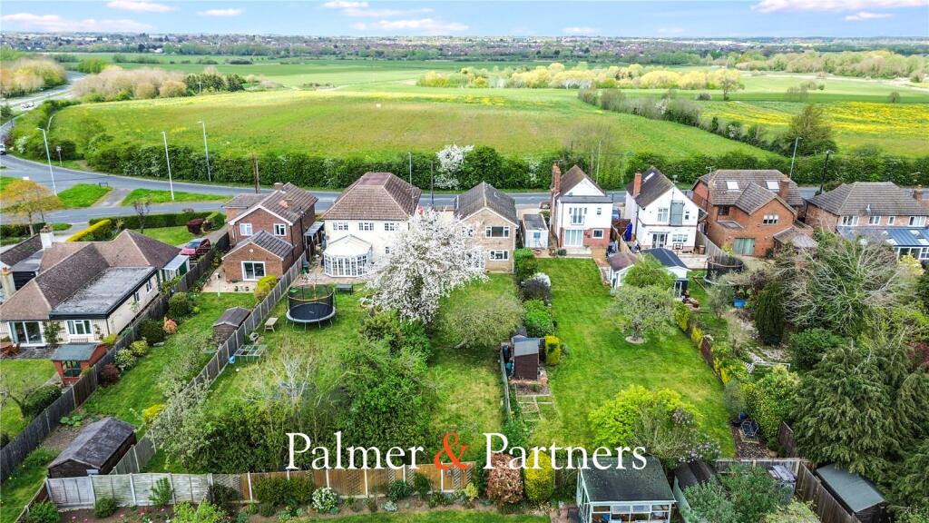 Main image of property: Maldon Road, Great Baddow, Chelmsford, Essex, CM2