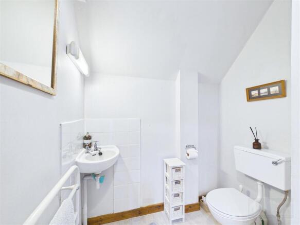 UFC Shower Room