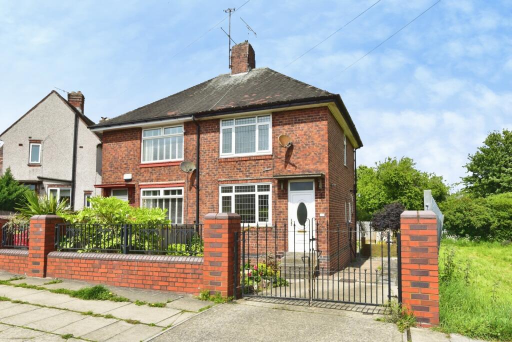 Main image of property: Deerlands Avenue, Sheffield, South Yorkshire, S5