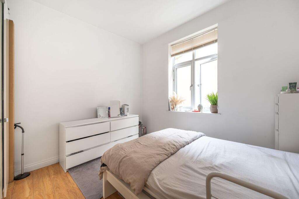 Apartment in London, London Borough of Barnet - View 5