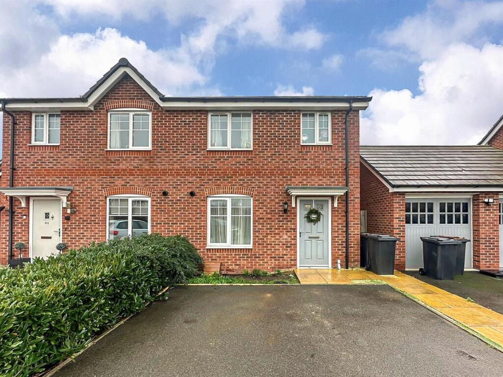 Main image of property: Harvest Way, Weddington,Nuneaton