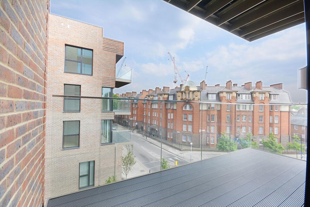 Rodney Road, Elephant and Castle, London, SE17 - View 3