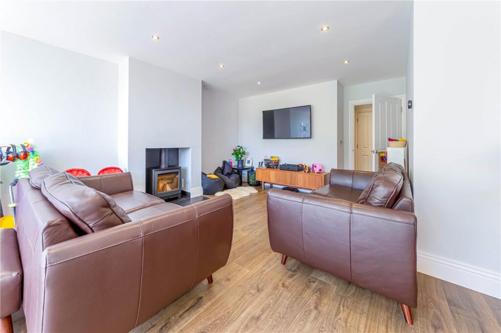 Additional image 3 of Meadow View, Redbourn, St. Albans, AL3