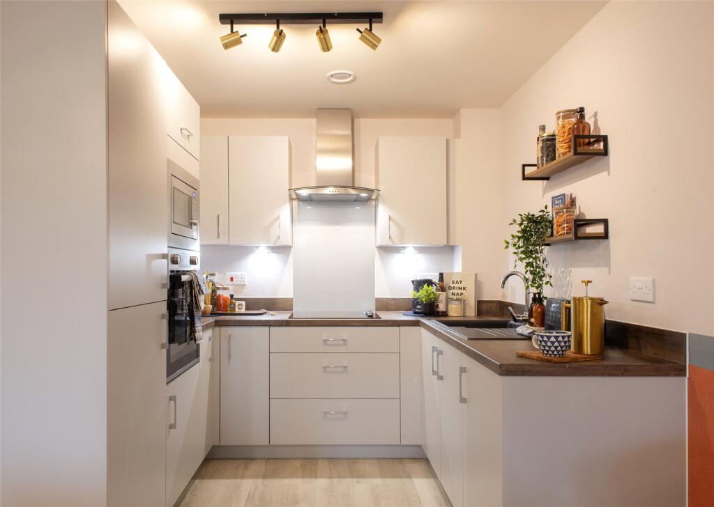 Apartment in Wokingham, Emmbrook - View 4