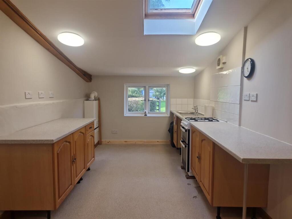 House in Taunton - View 2
