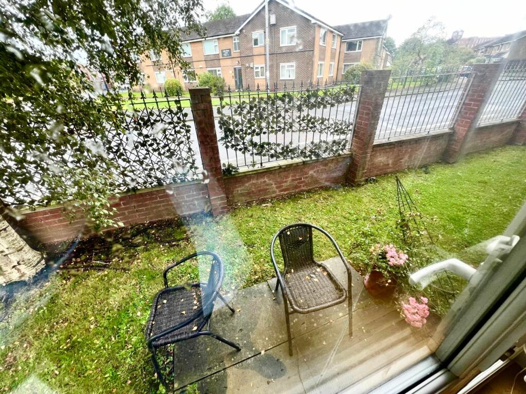 Apartment in Manchester - More