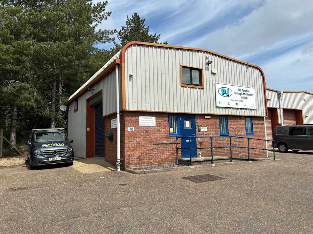 Main image of property: 116 Hellesdon Park Road, Norwich, NR6 5DR