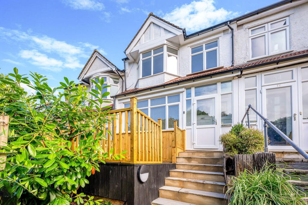 4-bed semi-detached on Wharncliffe Road, London, SE25 6SL, £625,000