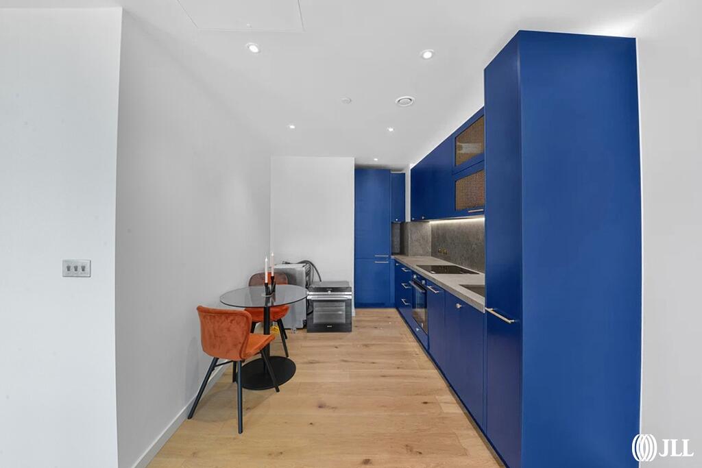 Apartment in London - View 4