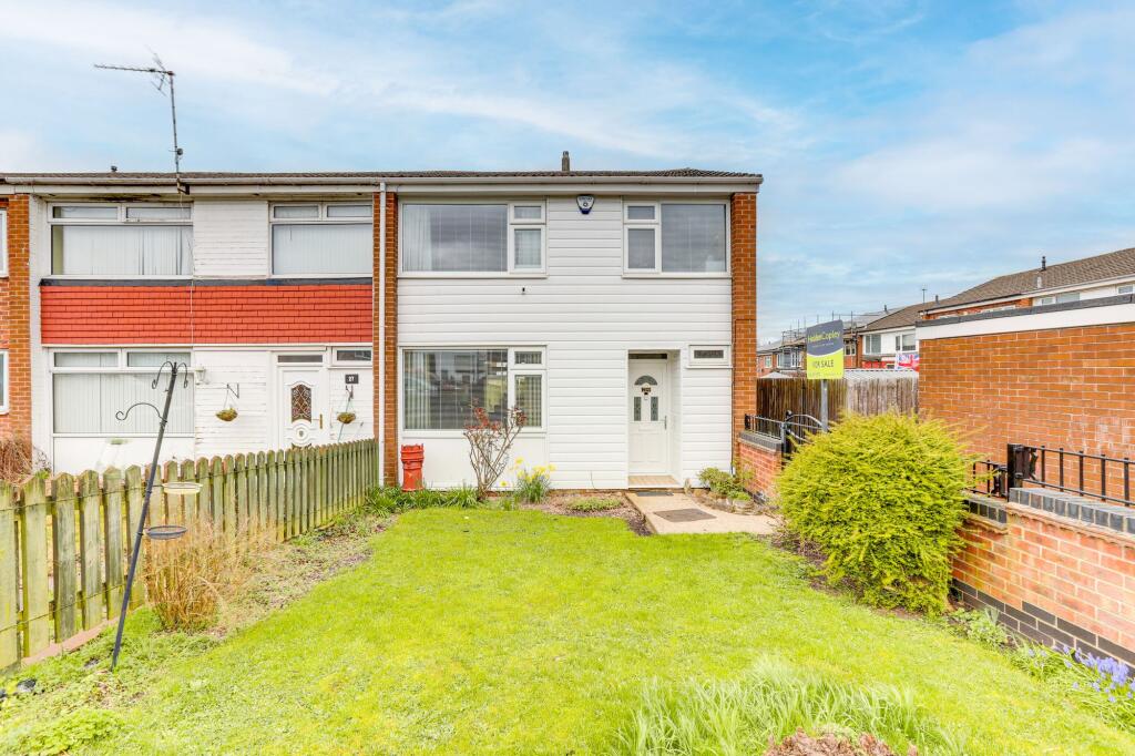 Main image of property: Caporn Close, Nottingham, NG6