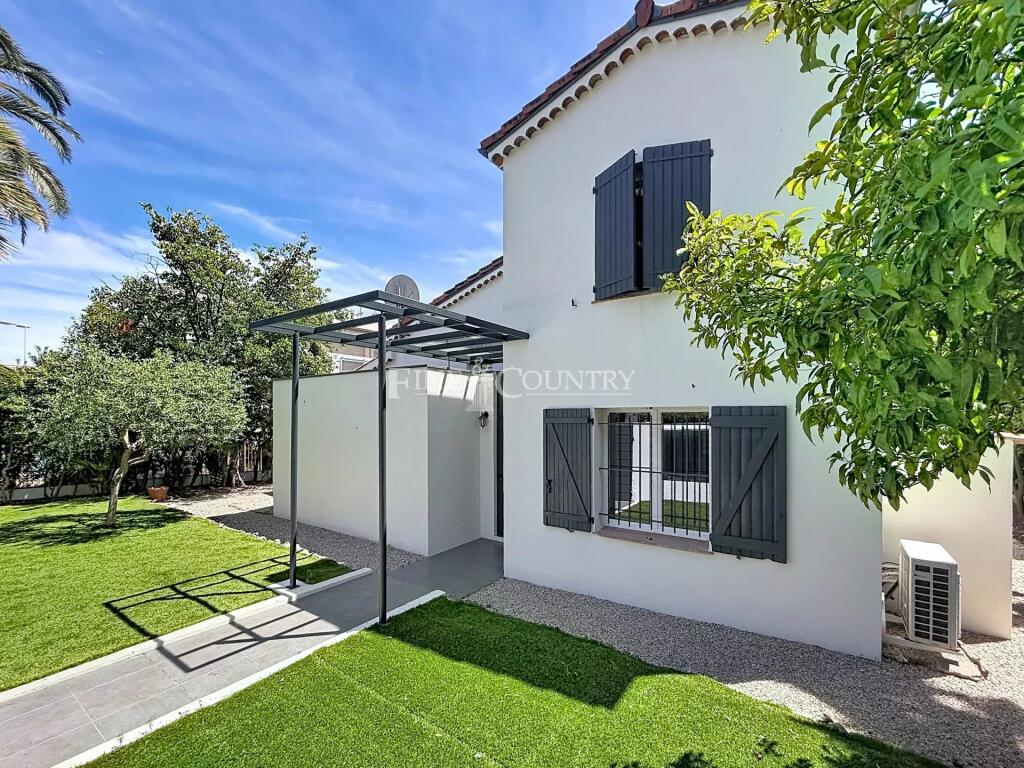 Main image of property: Provence-Alps-Cote d`Azur, Alpes-Maritimes, Cannes