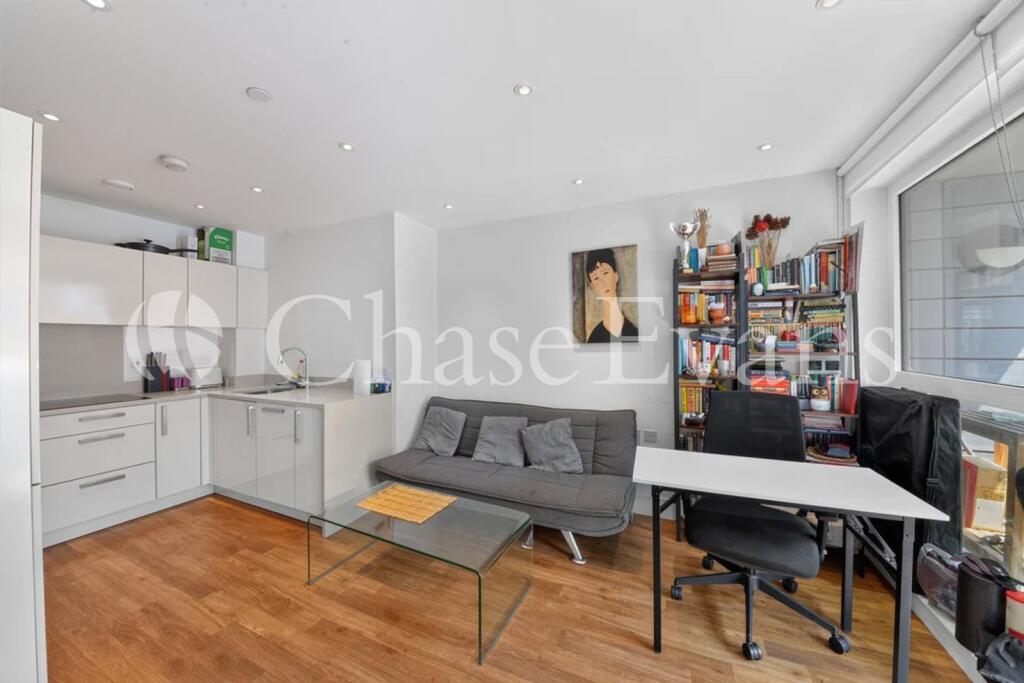 Apartment in London - View 5