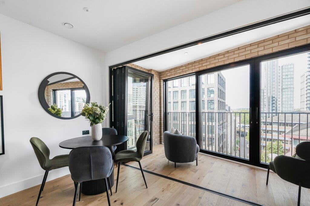 Apartment in London - More