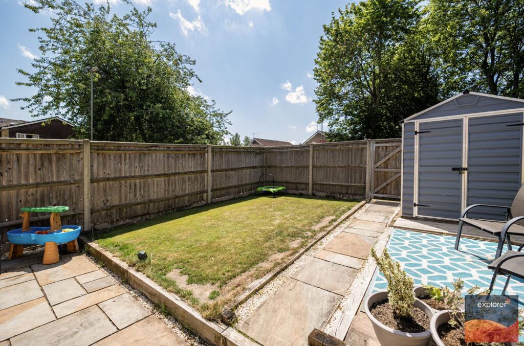 House in Basingstoke and Deane, Buckskin - View 3