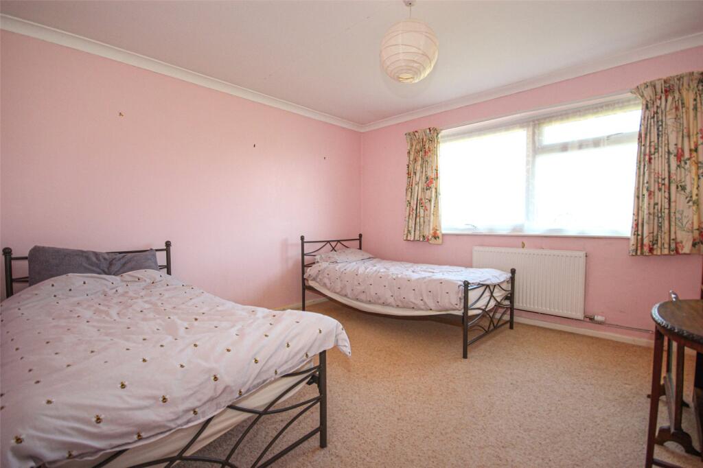 Fairfield Park, Lyme Regis, Dorset, DT7 photo 4