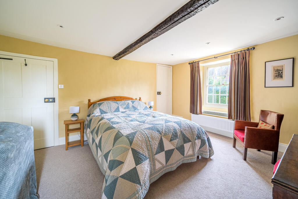House in Northampton, Weston and Weedon - View 5