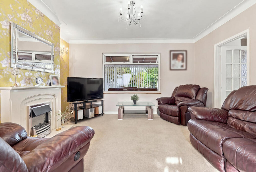 House in Southend-on-Sea - View 2