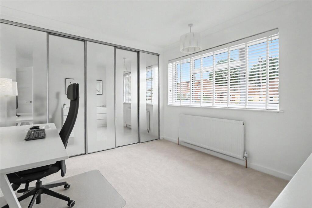 House in Redhill - View 4