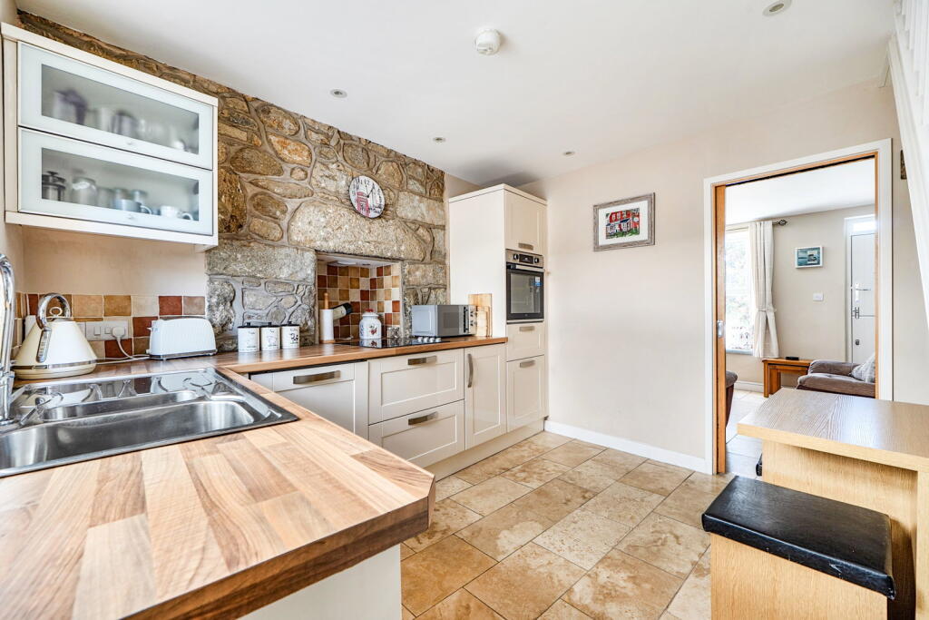 House in Truro - View 5