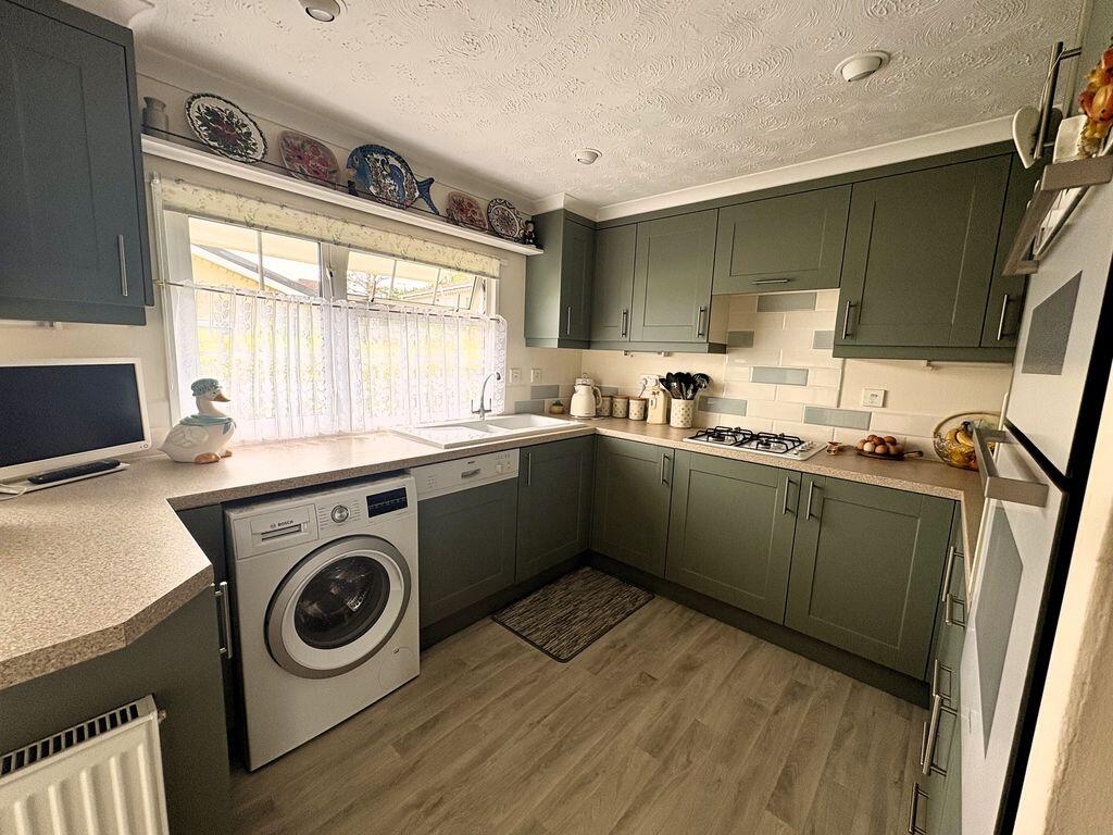 House in Hemel Hempstead, Wooburn - View 4