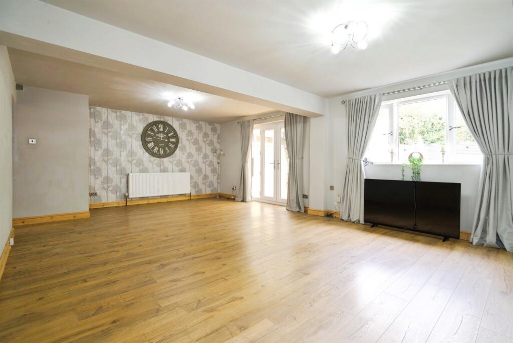 House in Barnsley, South Yorkshire - View 5