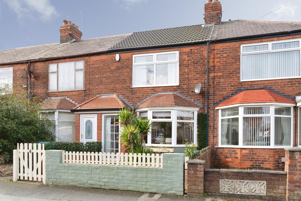 Main image of property: Greystone Avenue, Hull