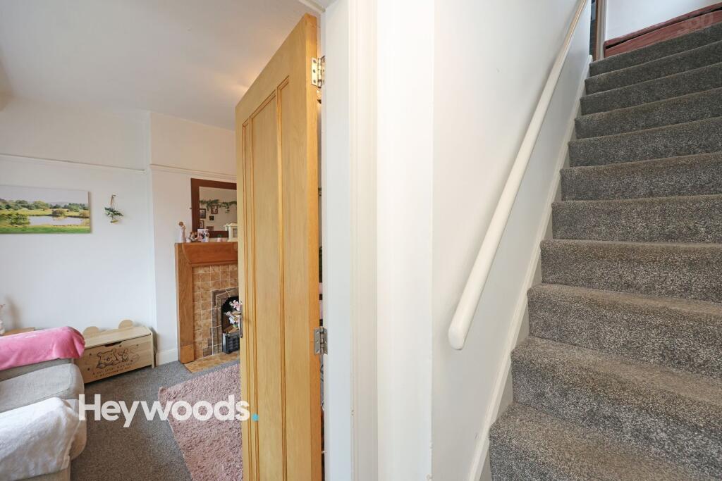 House in Stoke-on-Trent - More