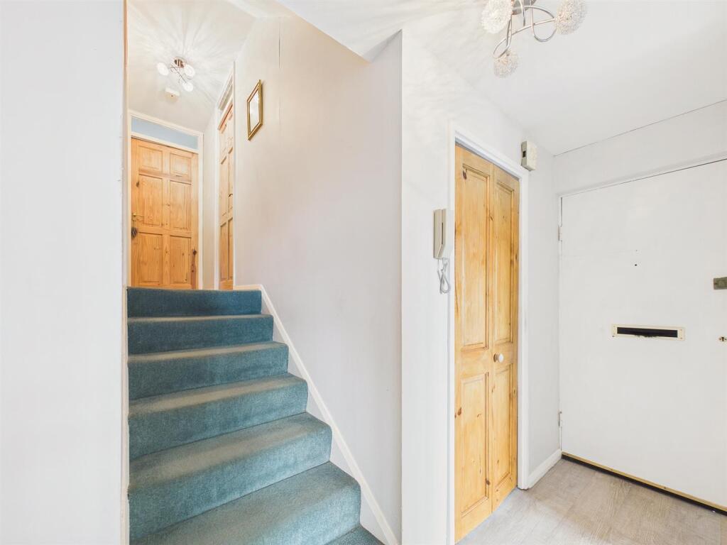 Glenside Court, Brackenbeds Road, Low Fell photo 5